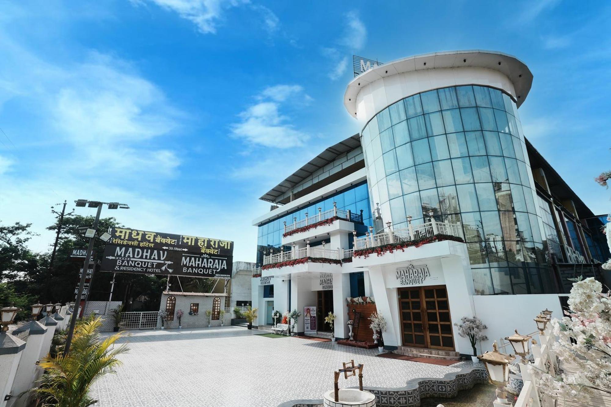 Madhav Residency Hotel & Banquet, Kalyan, Mumbai Ngoại thất bức ảnh